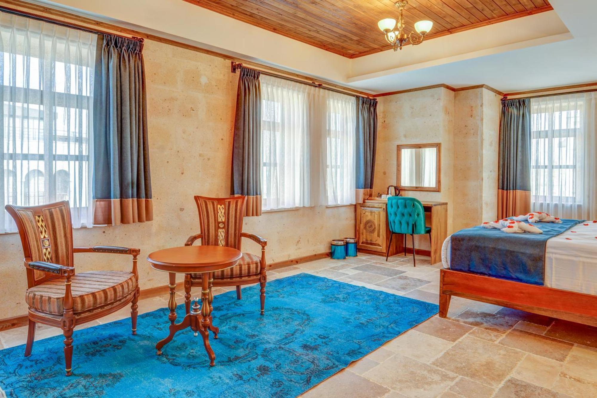 Unique Cappadocia Palace Goreme Bagian luar foto